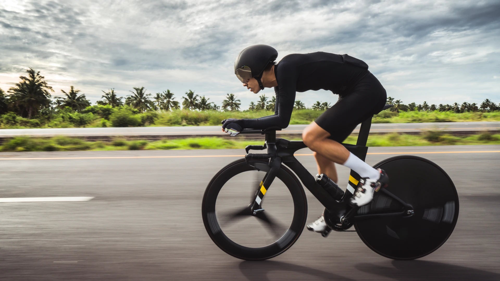 Jef Van Meirhaeghe's pro supplement guide for pre, mid, and post-training success
